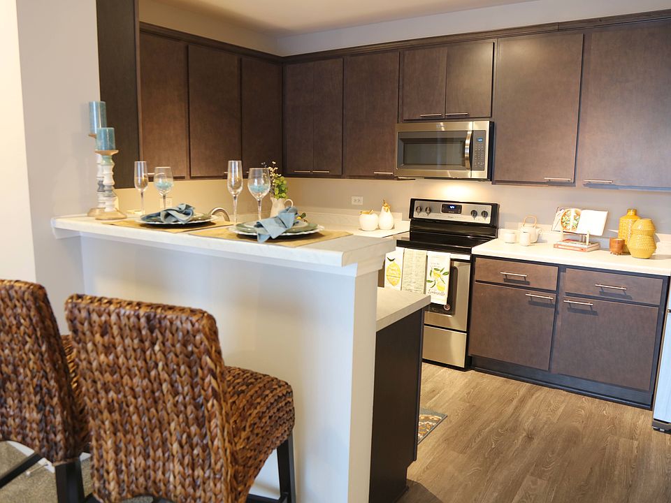 1st image of 1375 S White Oak Dr #1227