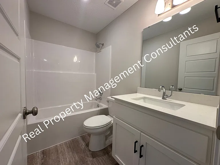1628 SW Buckthorn St — Photo 18