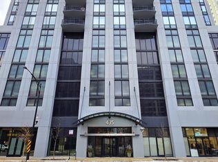 435 W Erie St APT 1002, Chicago, IL 60654