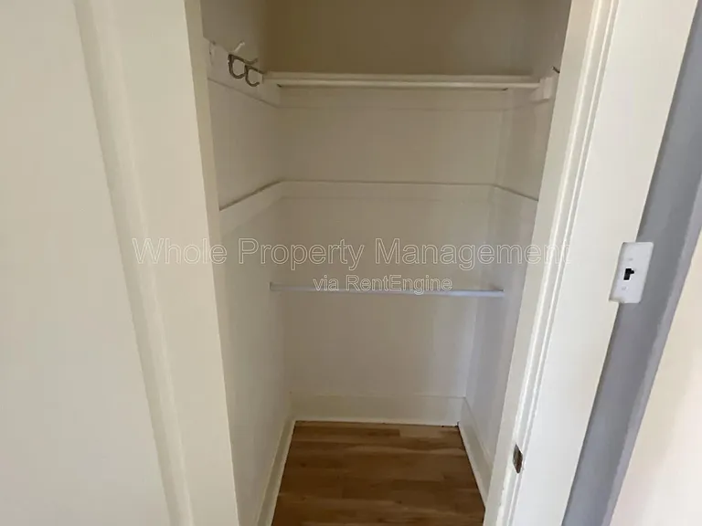 4909 Beach Ct — Photo 37