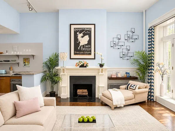 148 W 80th St APT 1R, New York, NY 10024