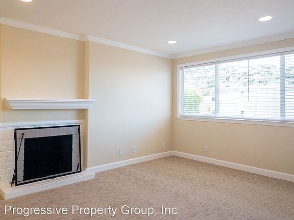 4th image of 311 Valley St #311