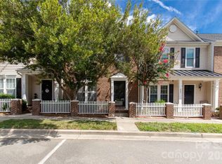 961 Coolsprings Ln, Rock Hill, SC 29730