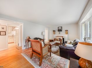 160-162 Springfield Ave, Summit, NJ 07901