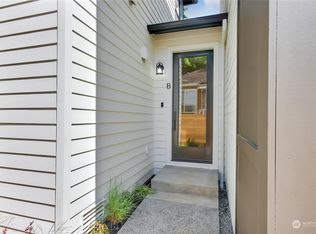 6839 35th Ave NE #B, Seattle, WA 98115