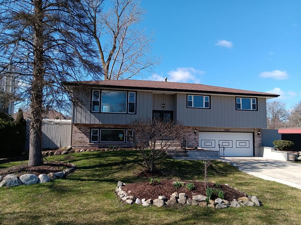 1st image of 10136 S 81st Ave