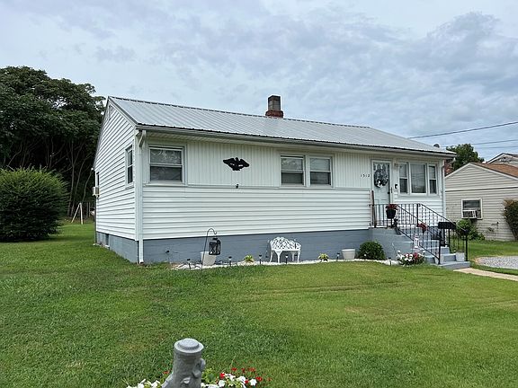 3rd image of 1312 5th St