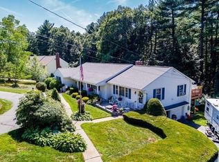 92 Winona Dr, West Springfield, MA 01089