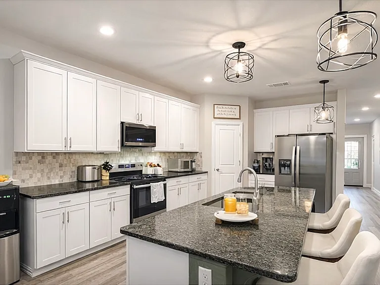 4016 De Berry Ln — Photo 2
