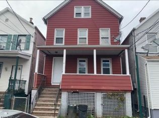 57 Geneva St #B, Elizabethport, NJ 07206