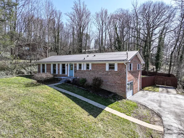 1408 Woodmont Dr, Greeneville, TN 37743