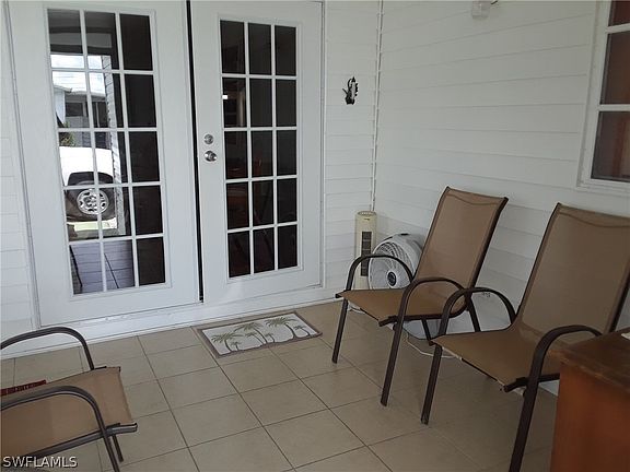5th image of 114 Amber Ave #W