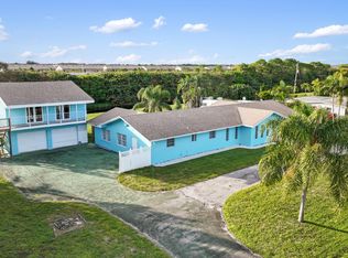 246 Akron Rd, Lake Worth, FL 33467