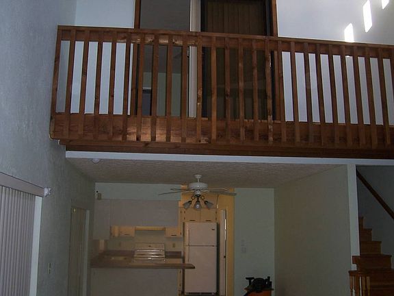 2nd image of 549 SE Sweet Ave
