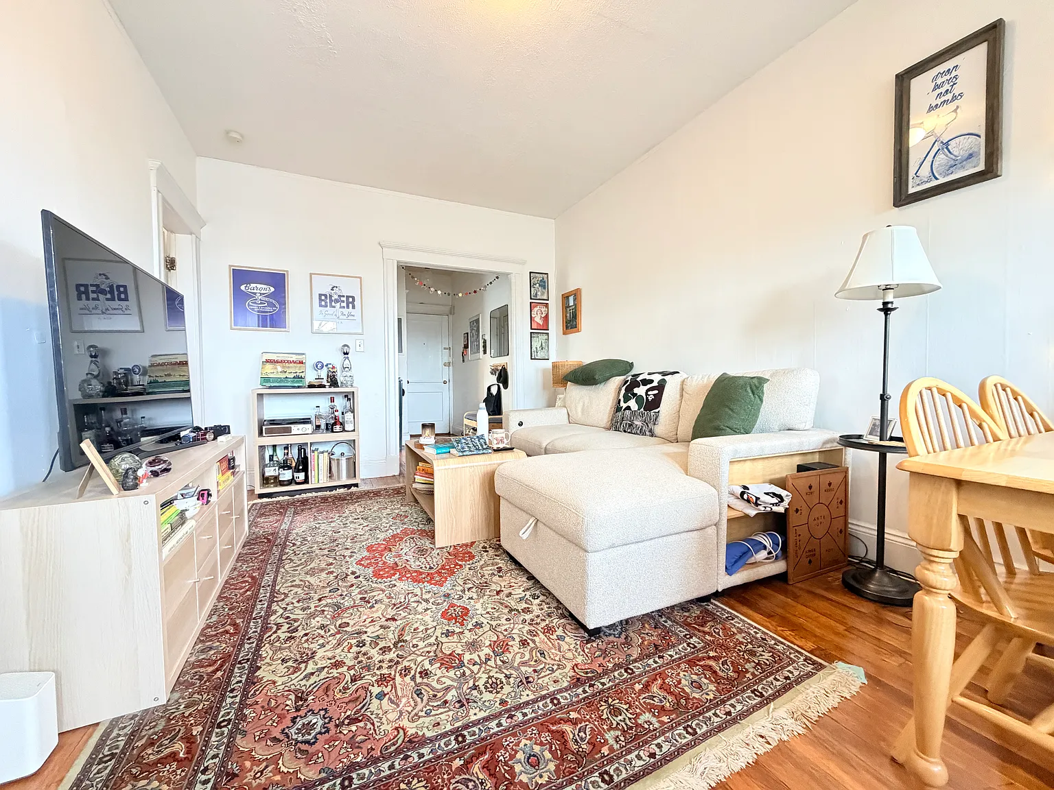 2 bed, 800 sqft, $3,200 — Photo 2