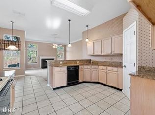 1802R Denmark Dr, Fleming Island, FL 32003