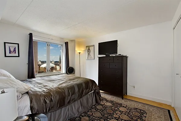 Rented by Douglas Elliman | media 4