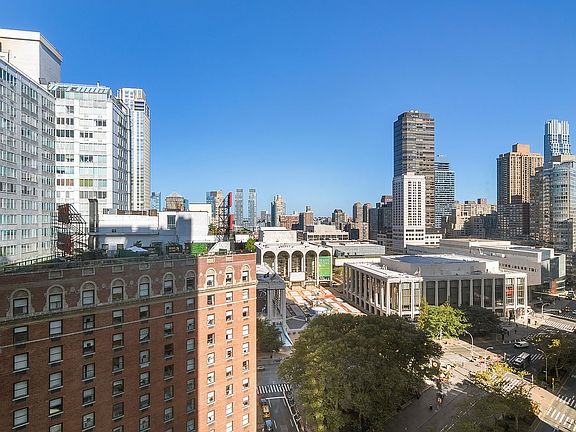 3rd image of 30 W 63rd St APT 14N