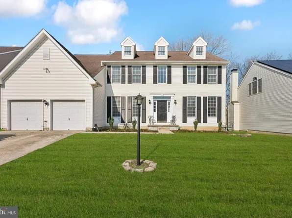 22 Greenbrier Dr, Westampton, NJ 08060