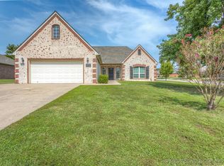 8145 Quail Ridge Rd, Claremore, OK 74019