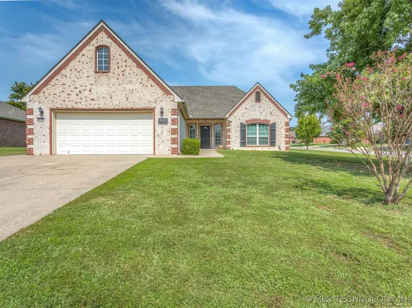 8145 Quail Ridge Rd, Claremore, OK 74019