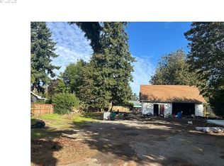 8615 SE Roots Rd, Clackamas, OR 97015