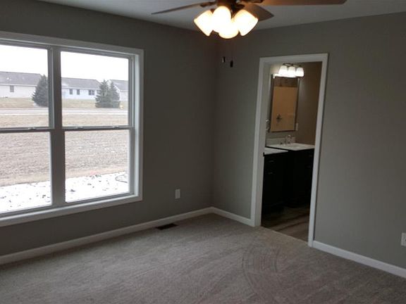 5th image of 1939 Newbury Cir