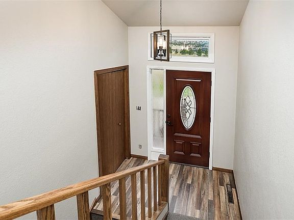 5th image of 3855 Quarter Circle Dr