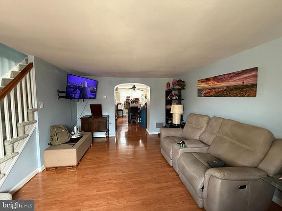 3rd image of 7017 Rutland St