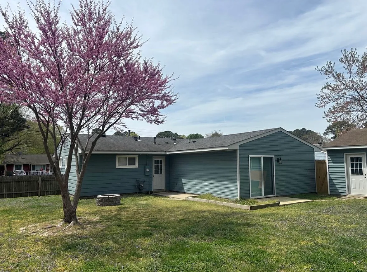 4 bed, 1450 sqft, $2,900 — Photo 2