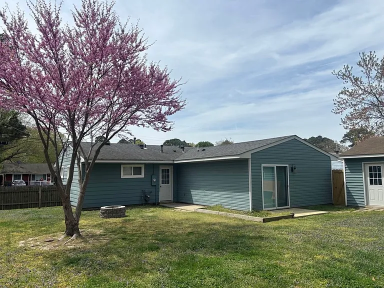 5012 Titian Ln — Photo 2