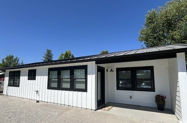 1st image of 8563 Santa Rosa Ave