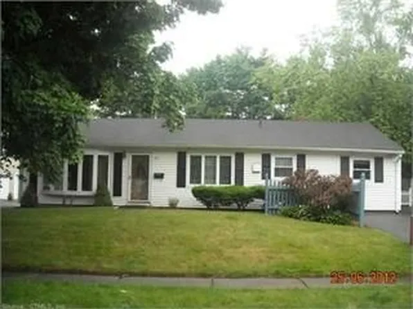 35 Patton St, East Hartford, CT 06118