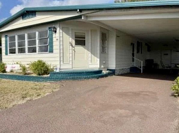 1st image of 392 Brookwood Dr