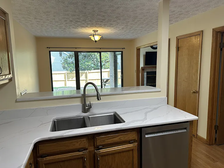 928 Tree Trunk Rd — Photo 8