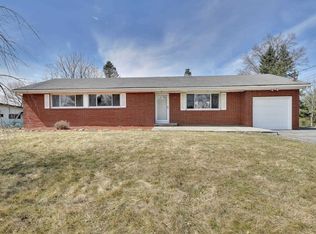 7 North Dr, Poughkeepsie, NY 12603