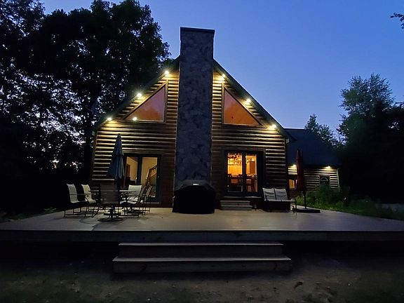 3rd image of 3900 Birch Run Rd