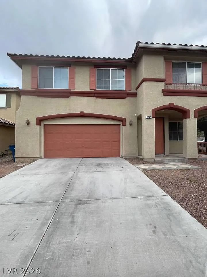 4 bed, 3.0 bath, 2943 sqft, $3,550 — Photo 2