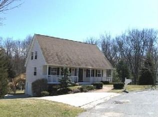 16 Newton St, Belchertown, MA 01007