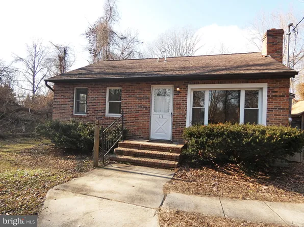 272 S Golfwood Ave, Penns Grove, NJ 08069