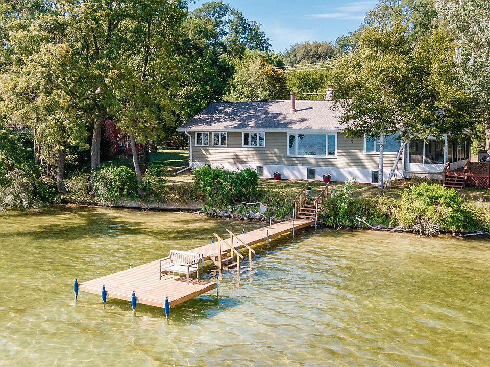 37809 Valley Rd, Oconomowoc, WI 53066 Zillow