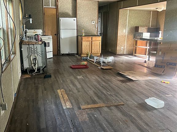 5th image of 3008 W 27th St
