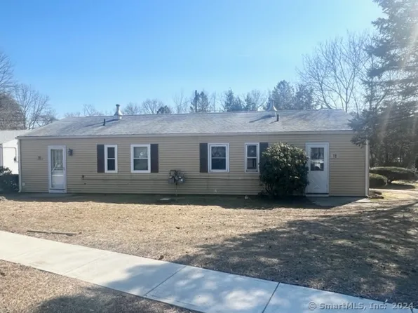 18 Hayes Road #18, Windsor Locks, CT 06096