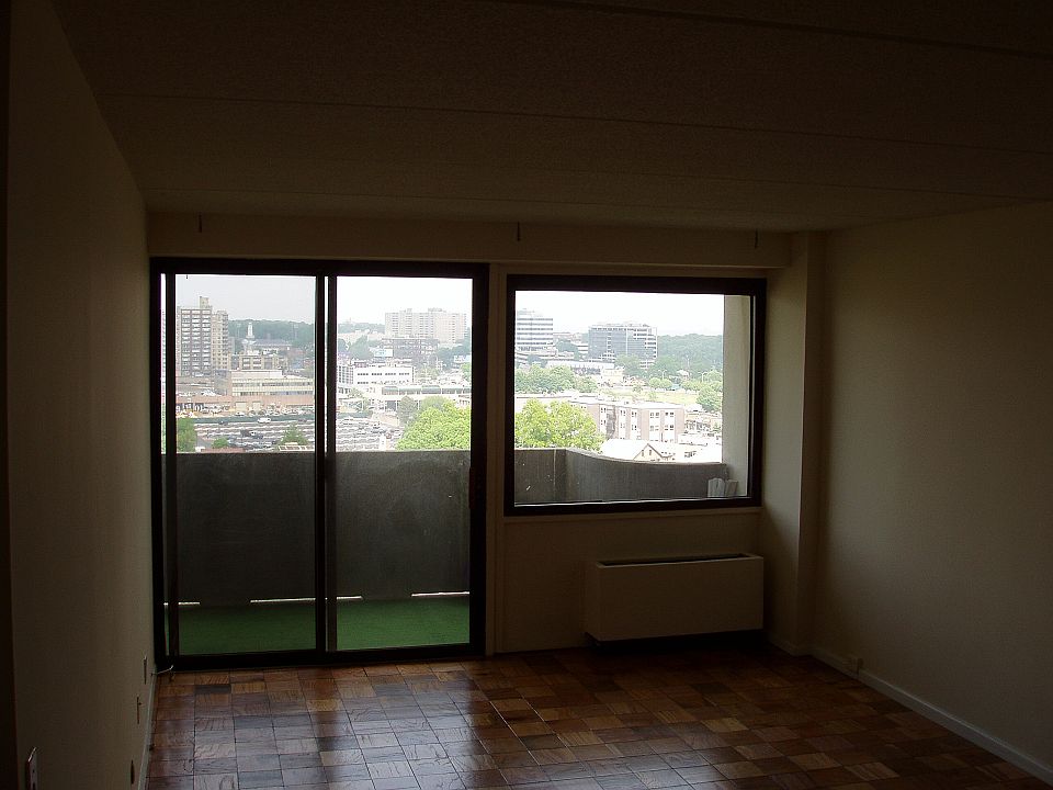 2nd image of 1600 Center Ave APT 12D