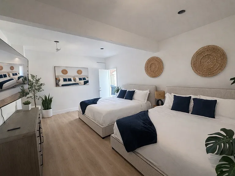 22411 Holly Ct — Photo 10