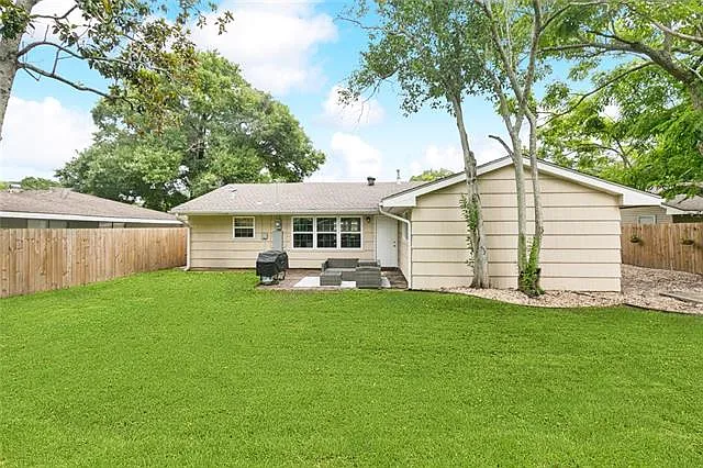 6227 Brunswick Ct — Photo 16