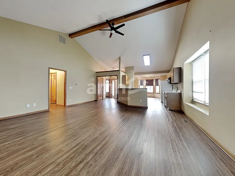 1052 Windsor Crossing Ln — Photo 5