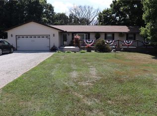 2324 Greenwood Cemetery Rd, Danville, IL 61834