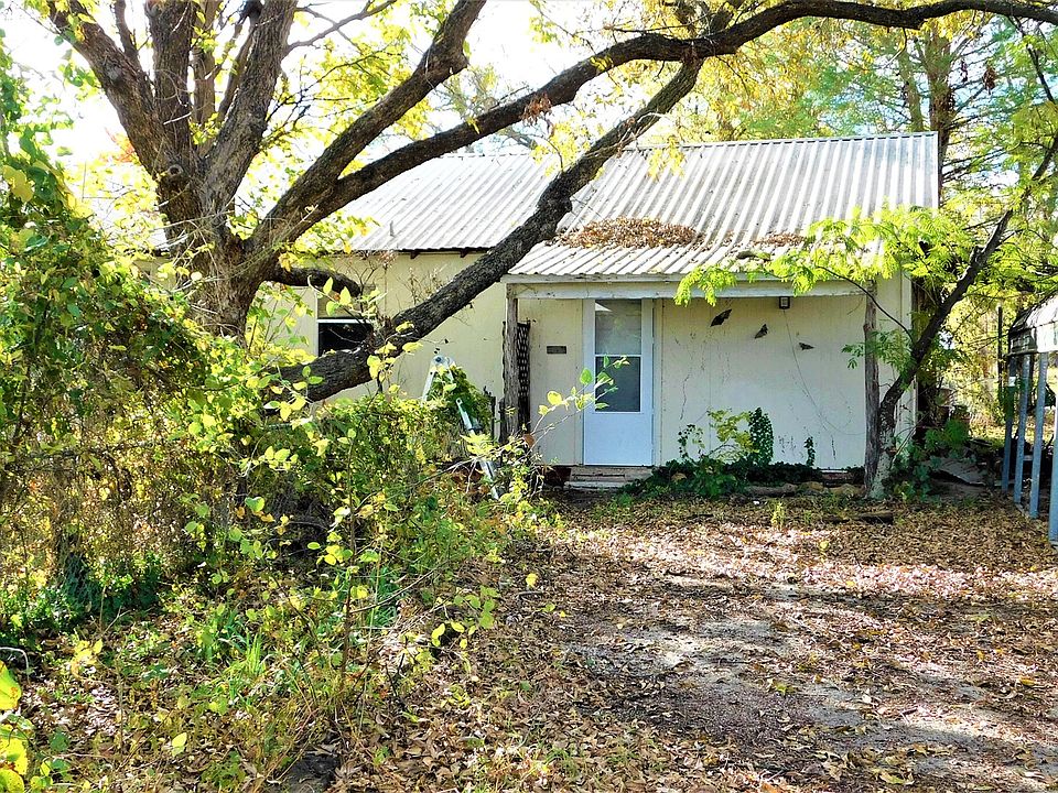 1st image of 617 Longhorn Dr