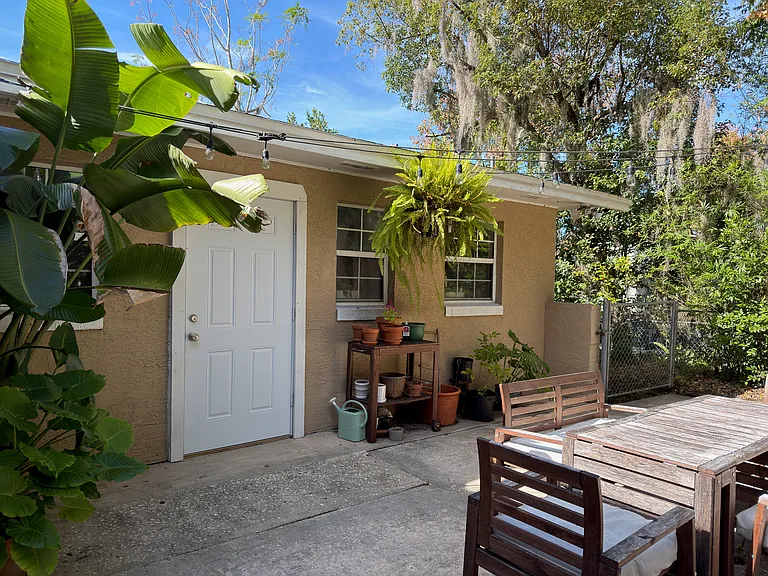 650 S Park Ave — Photo 28